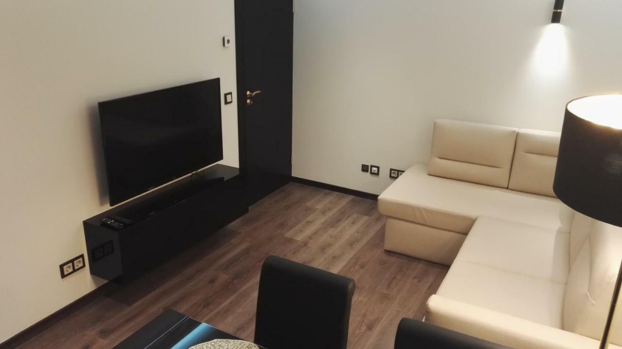 Marbeo 5 Star Luxury Suites - Elkonu Liepāja Kültér fotó